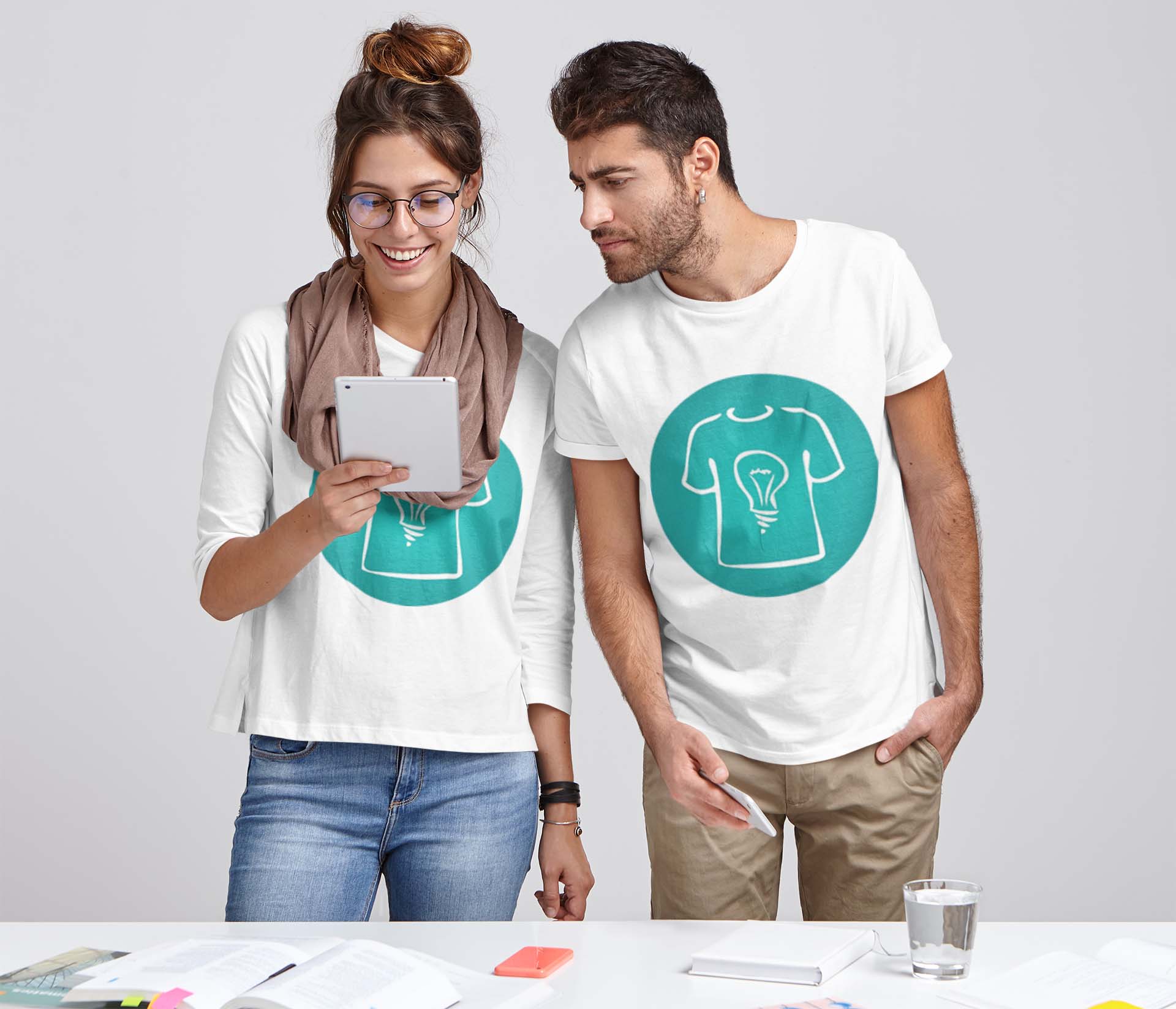 t-shirt-and-3-4-sleeve-tee-featuring-a-man-and-a-woman-at-work-m3201-r-el2 (1)
